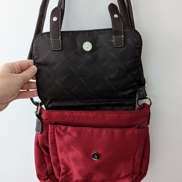 Roots bag shoulder/ cross body in burgundy and brown (donated) - Picture 3 of 6